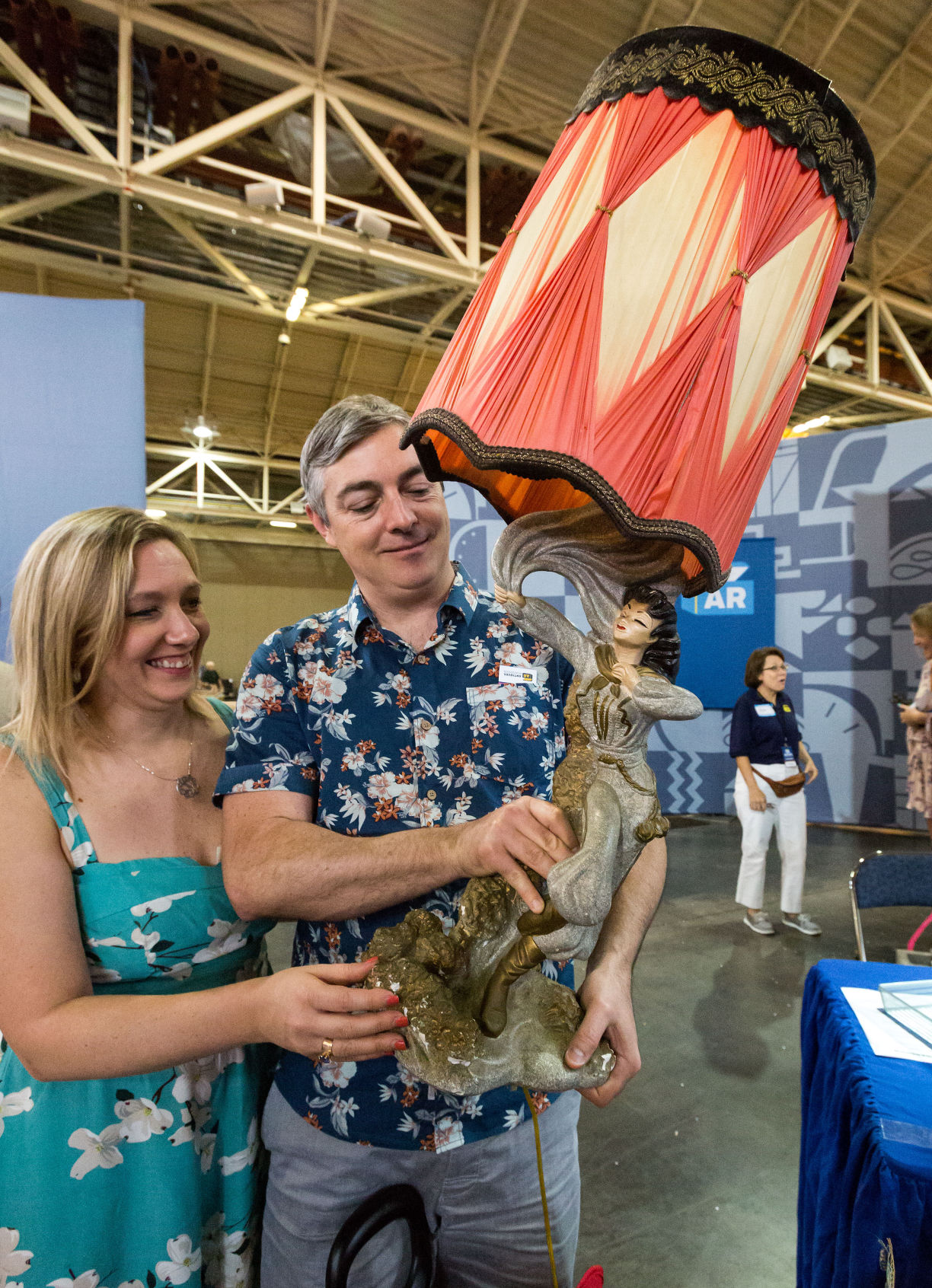 NO.antiquesroadshow019.epl.072917-.jpg